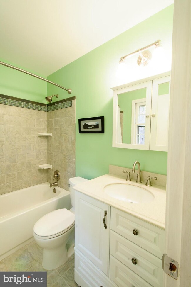 12305 Running Deer Rd, Manassas, VA 20112 - photo 7