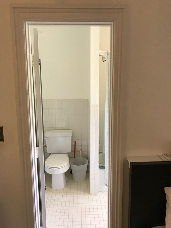 71 Montgomery St unit 3, Boston, MA 02116 - photo 7