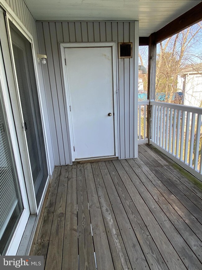 106 Waters Edge Dr, Newark, DE 19702 - photo 7