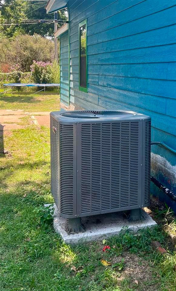 908 SW G Ave, Lawton, OK 73501 - photo 2