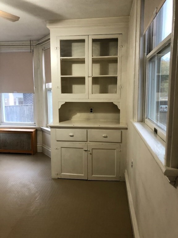 22 Summer Ave unit 1R, Waltham, MA 02452 - photo 2