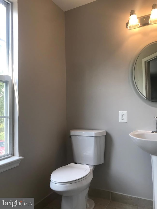 8805 Goose Landing Cir, Columbia, MD 21045 - photo 7