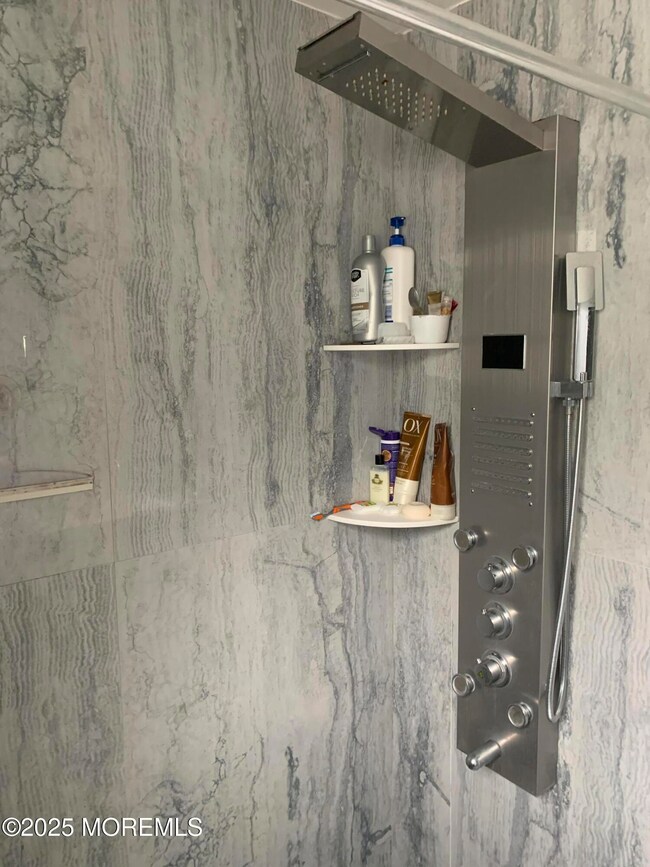 295 Roosevelt Ave, Oakhurst, NJ 07755 - photo 6