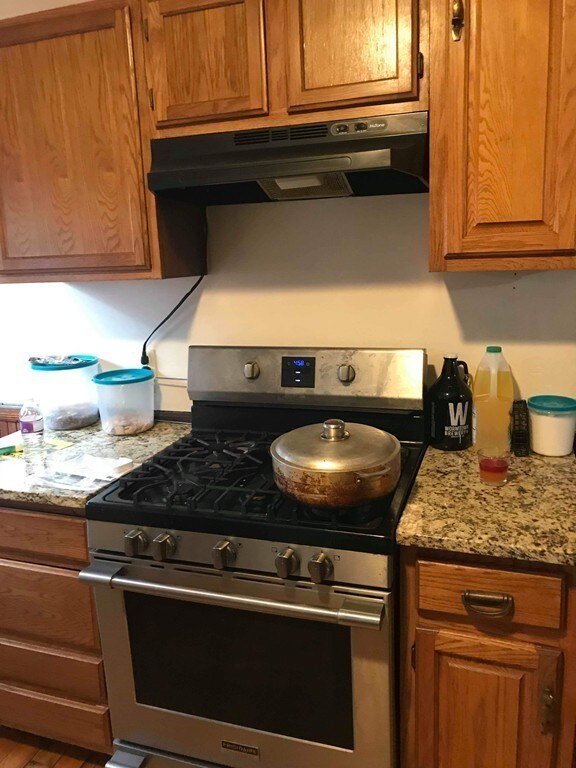 6 Ives St, Worcester, MA 01603 - photo 5