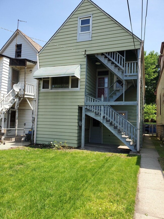 4932 N Damen Ave, Chicago, IL 60625 - photo 3