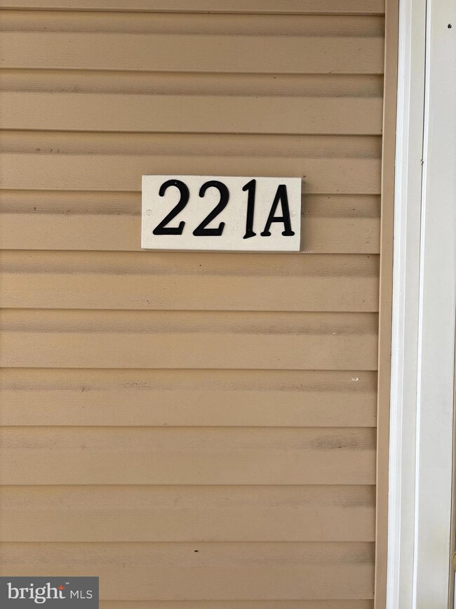 221 Highland Blvd unit A, New Castle, DE 19720 - photo 2