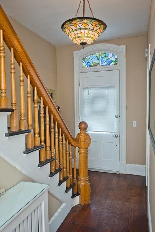 11 Linden St, Holyoke, MA 01040 - photo 7