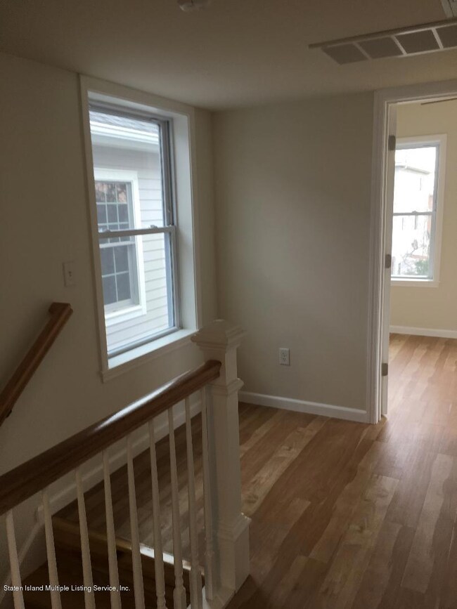 822 Nugent Ave, Staten Island, NY 10306 - photo 5