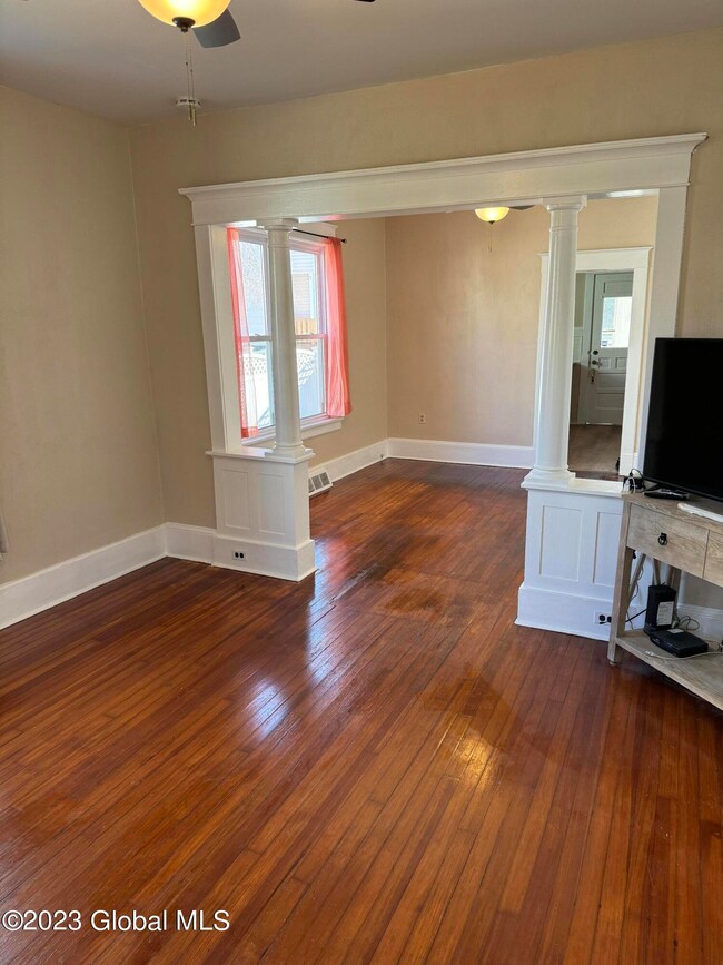 60 Green Ave, Castleton On Hudson, NY 12033 - photo 5