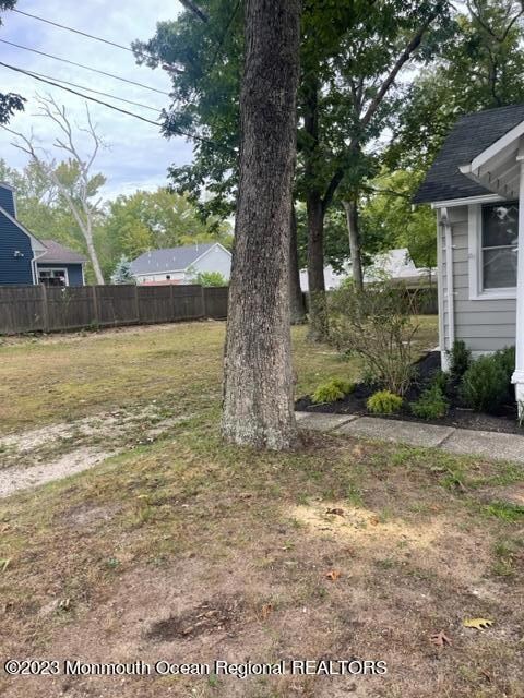 239 Highwood Rd, Oakhurst, NJ 07755 - photo 3