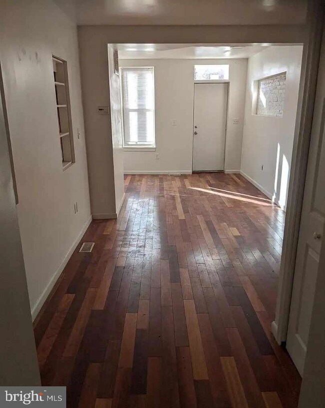 117 S Wolfe St, Baltimore, MD 21231 - photo 2