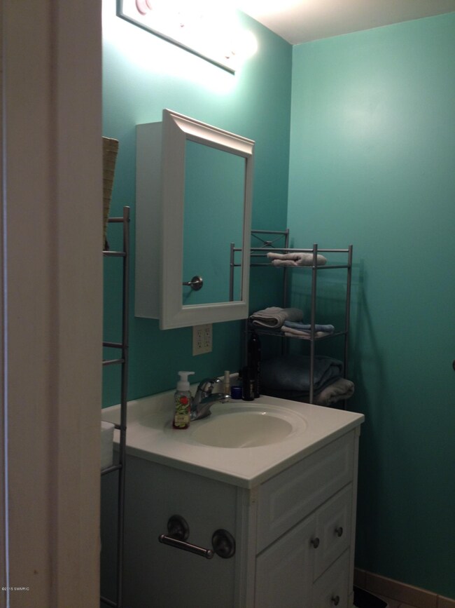506 E Apache Fremont 030