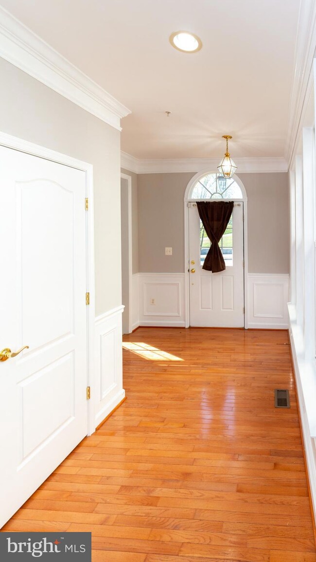 23211 Frederick Rd, Clarksburg, MD 20871 - photo 4