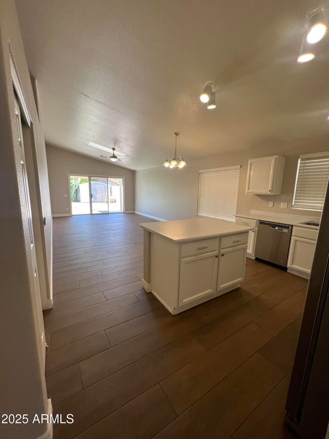 716 E Gary Dr, Chandler, AZ 85225 - photo 3