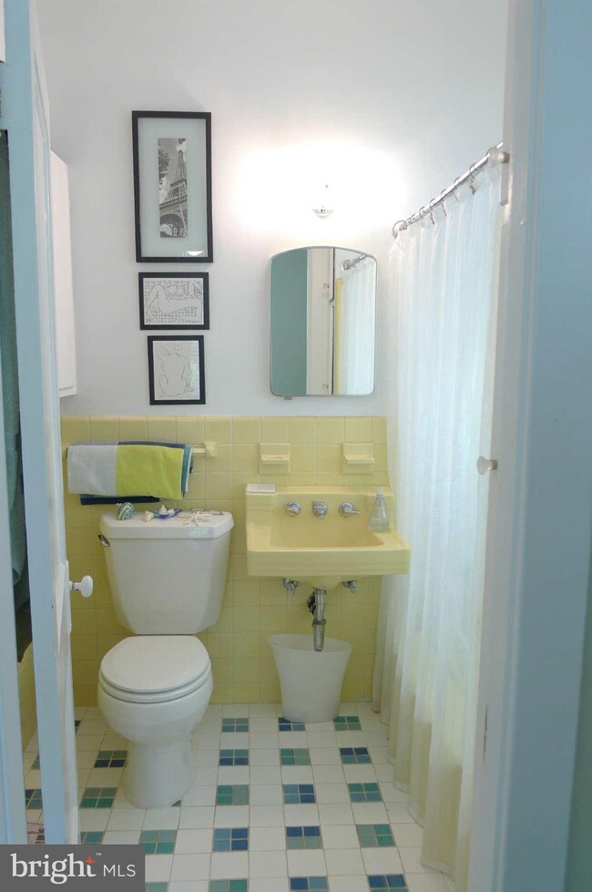 3411 29th St NW unit 11, Washington, DC 20008 - photo 5