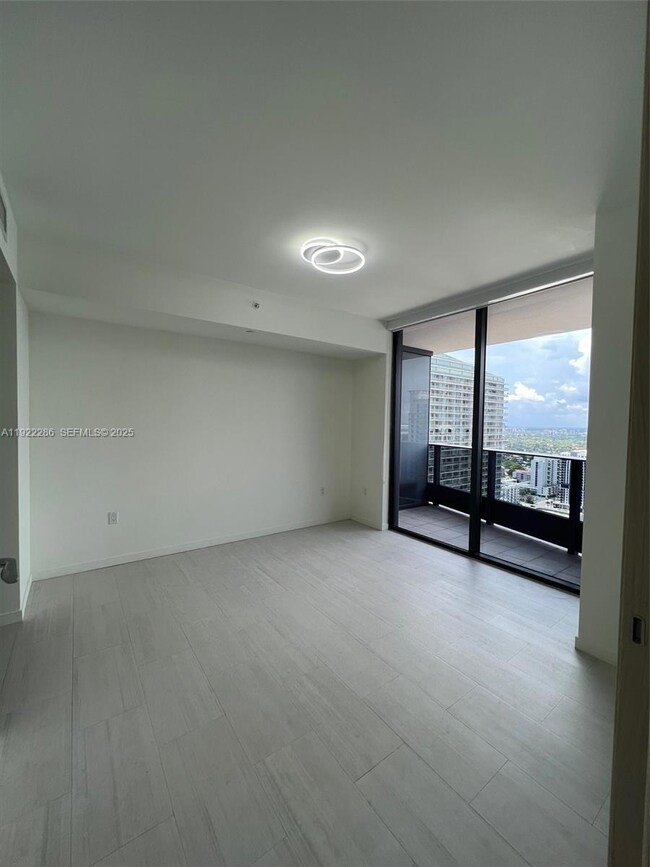 Brickell Flatiron unit 3211, Miami, FL 33131 - photo 4