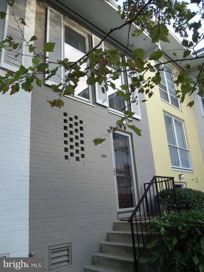 148 G St SW unit 152, Washington, DC 20024 - photo 2