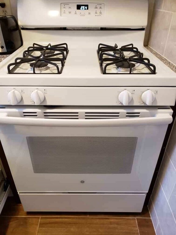 671 Maple St unit 2, Fall River, MA 02720 - photo 5