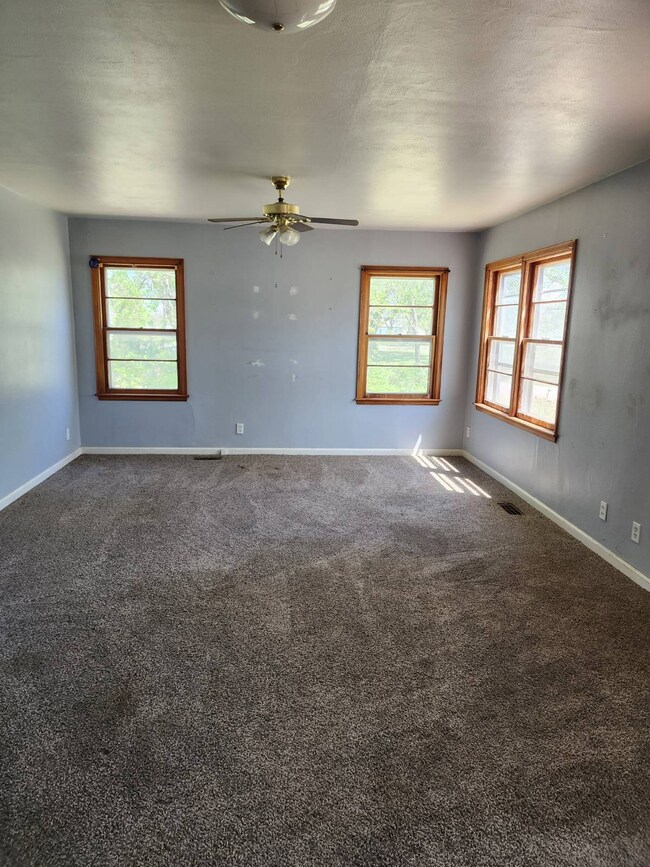 611 5th St, Jamestown, KS 66948 - photo 7