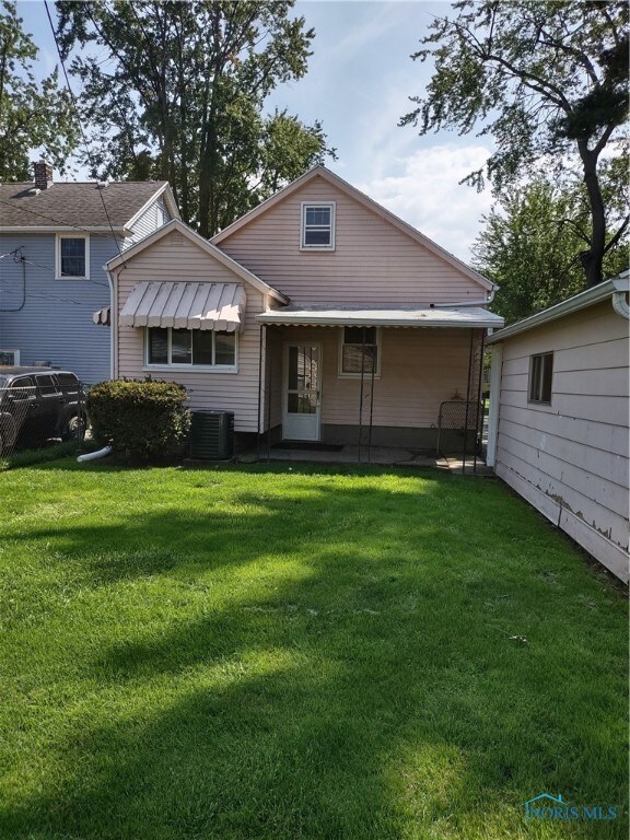 3011 121st St, Toledo, OH 43611 - photo 3