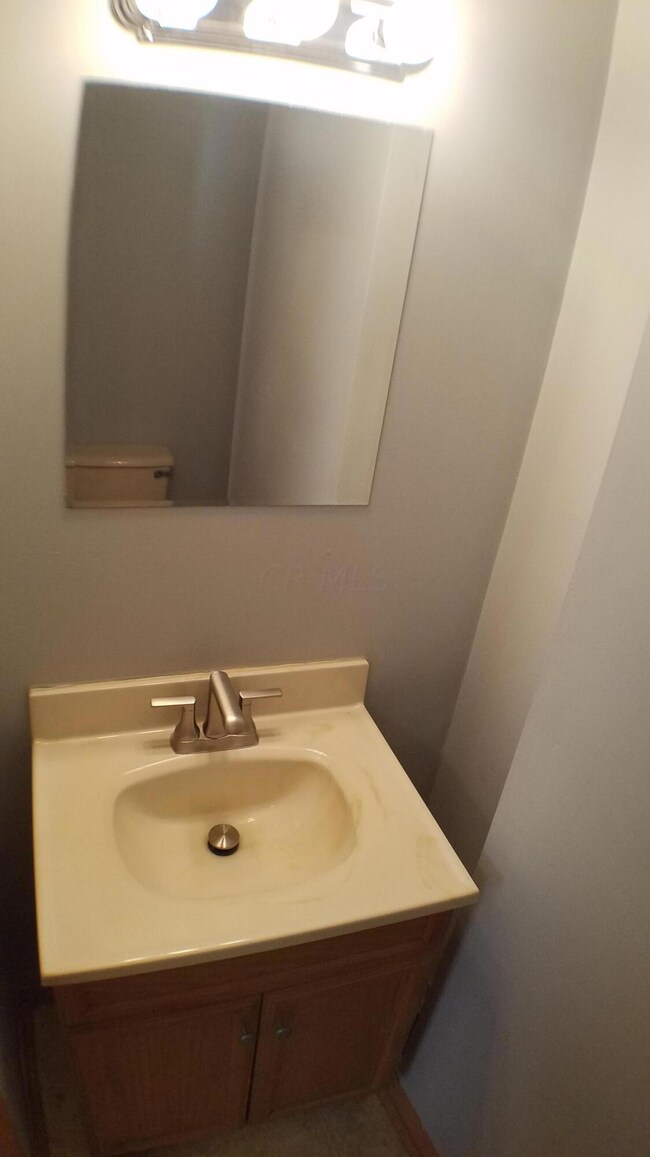 506 Elsmere St unit 504, Columbus, OH 43206 - photo 6