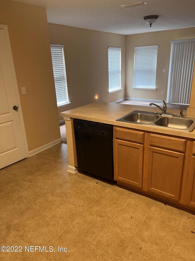 4824 Playschool Dr, Jacksonville, FL 32210 - photo 7