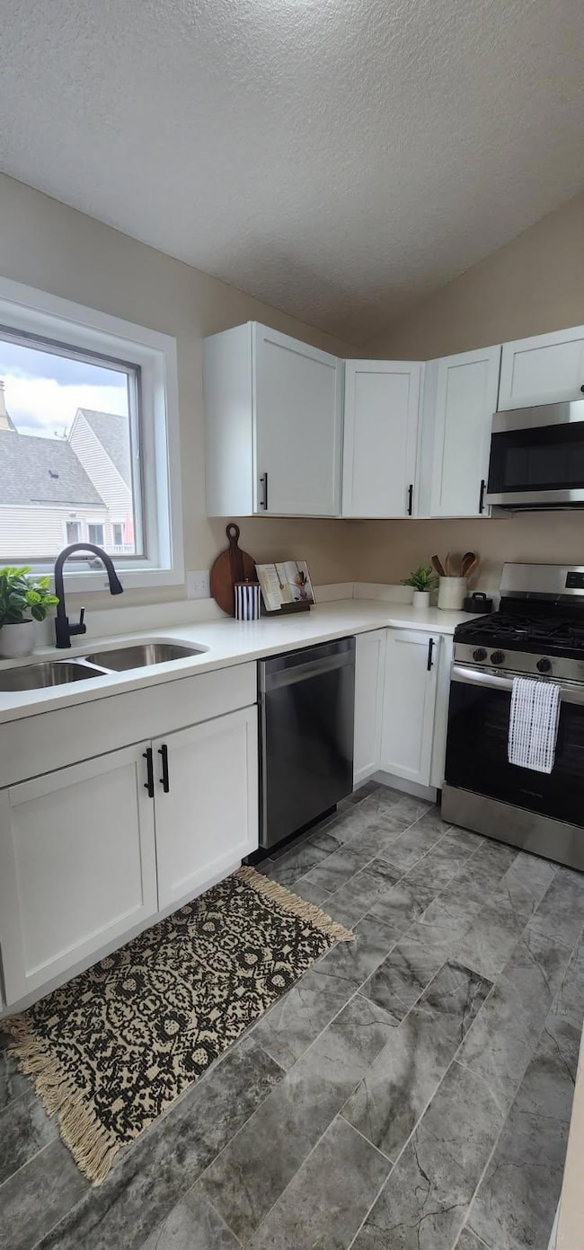 1814 New York Ave N, Minneapolis, MN 55411 - photo 4