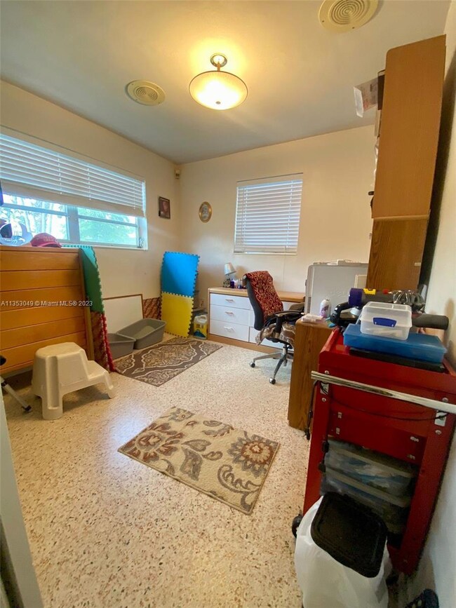 2nd Bedroom/Office