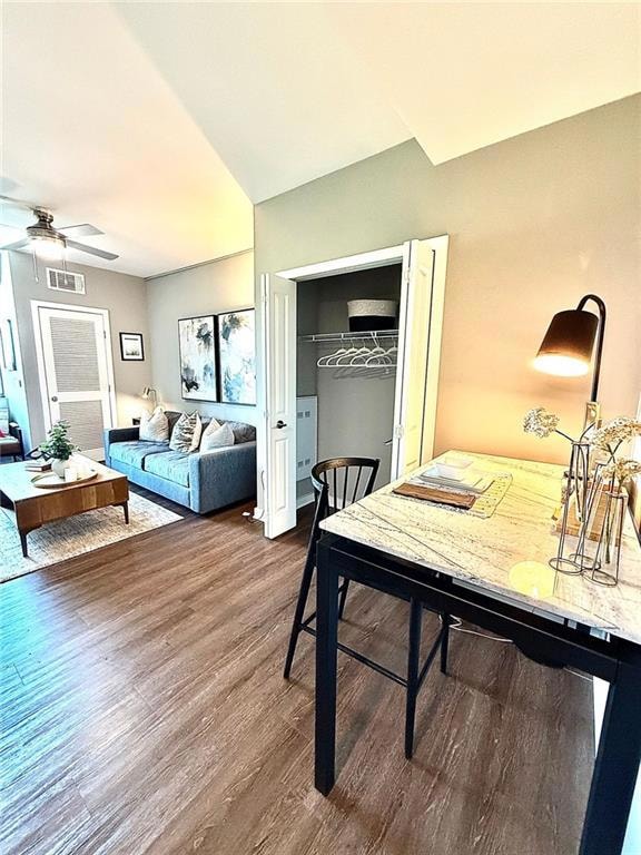 2025 Peachtree Rd NE unit Executive (Un)Furnis, Atlanta, GA 30309 - photo 6