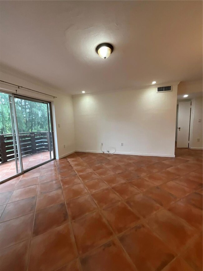 7487 SW 82nd St unit C201, Miami, FL 33143 - photo 6