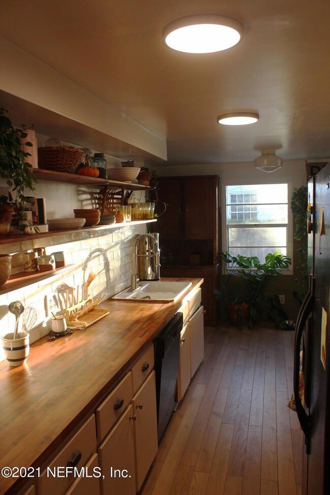 4711 Cedarwood Rd, Jacksonville, FL 32210 - photo 5