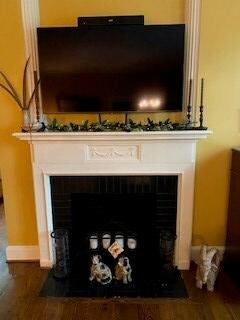 DECORATIVE FIREPLACE IN GR