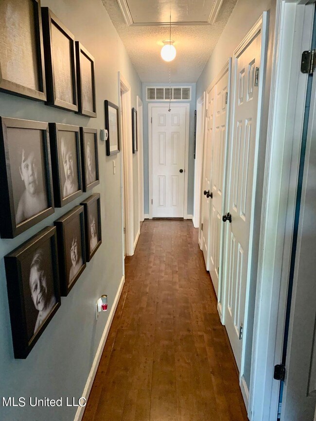 7349Hughhall