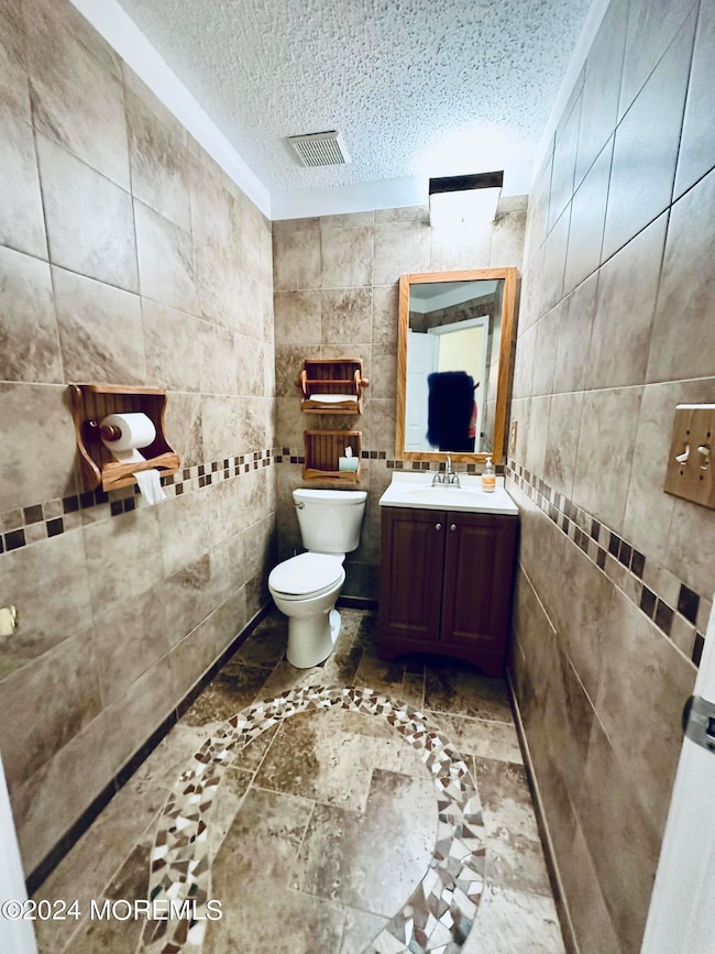 934 Mcguire Dr, Toms River, NJ 08753 - photo 7