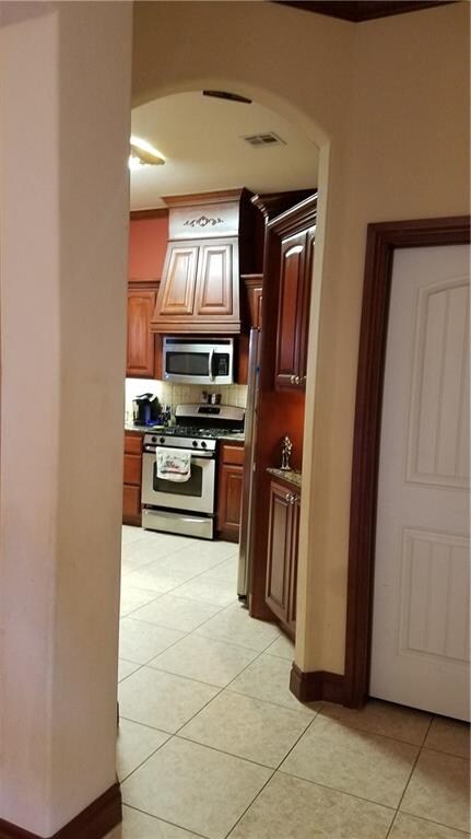 1001 Julies Trail, Moore, OK 73160 - photo 5