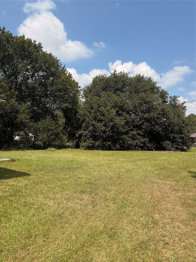 716 Fernwood St unit B, Waller, TX 77484 - photo 6