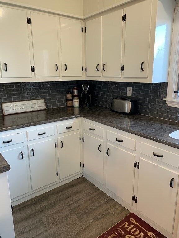 16 Oliver St, North Dartmouth, MA 02747 - photo 7