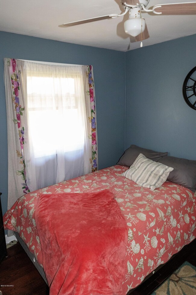 11286 Oakland Dr, Schoolcraft, MI 49087 - photo 6