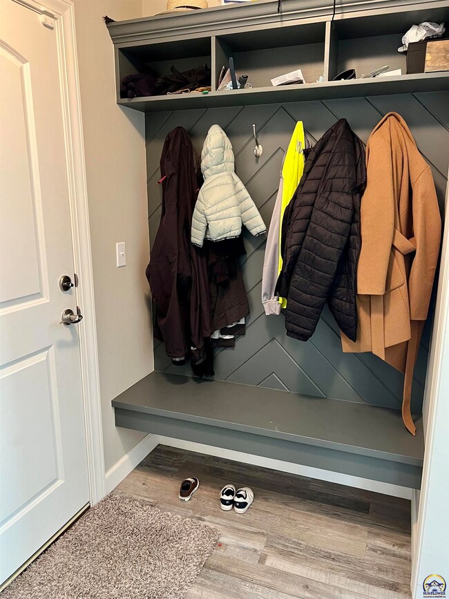 4444 SW Brandywine Ln, Topeka, KS 66610 - photo 4