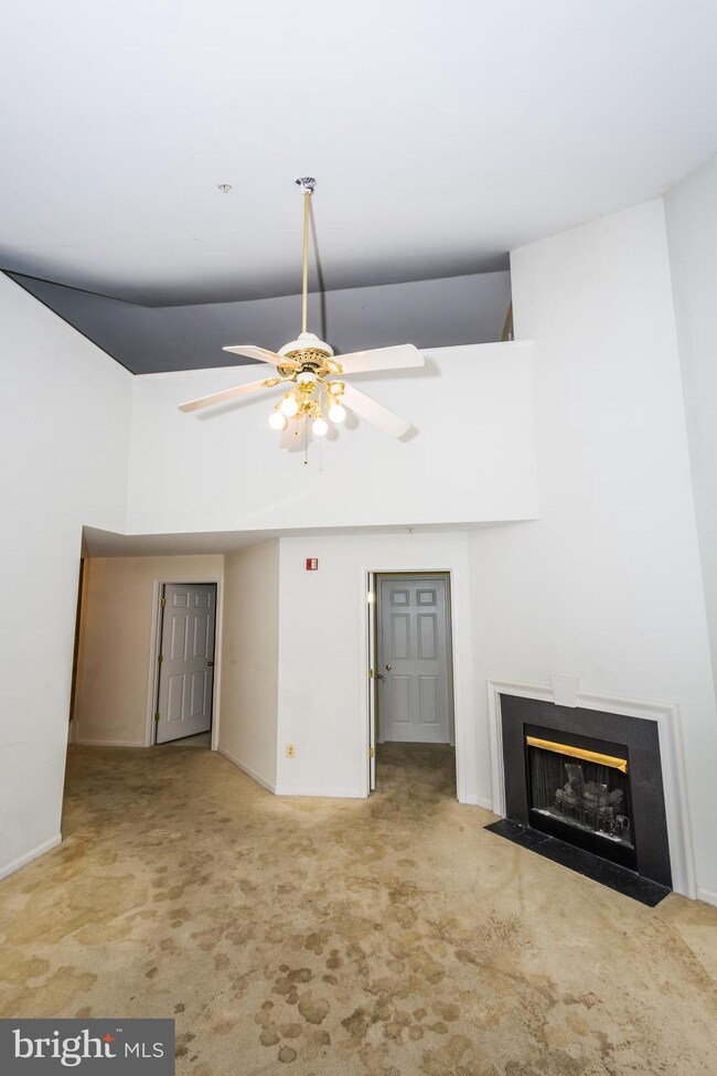 8805 Stone Ridge Cir unit 304, Pikesville, MD 21208 - photo 3