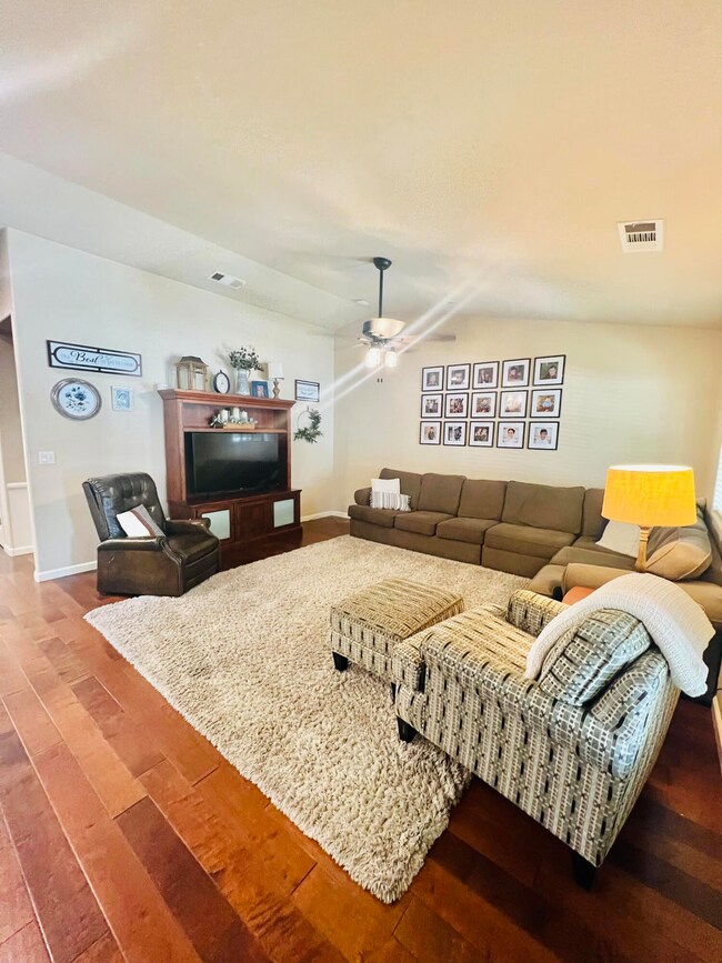 5AEAB39A-83F3-42F9-9D0E-78BB12264FD8