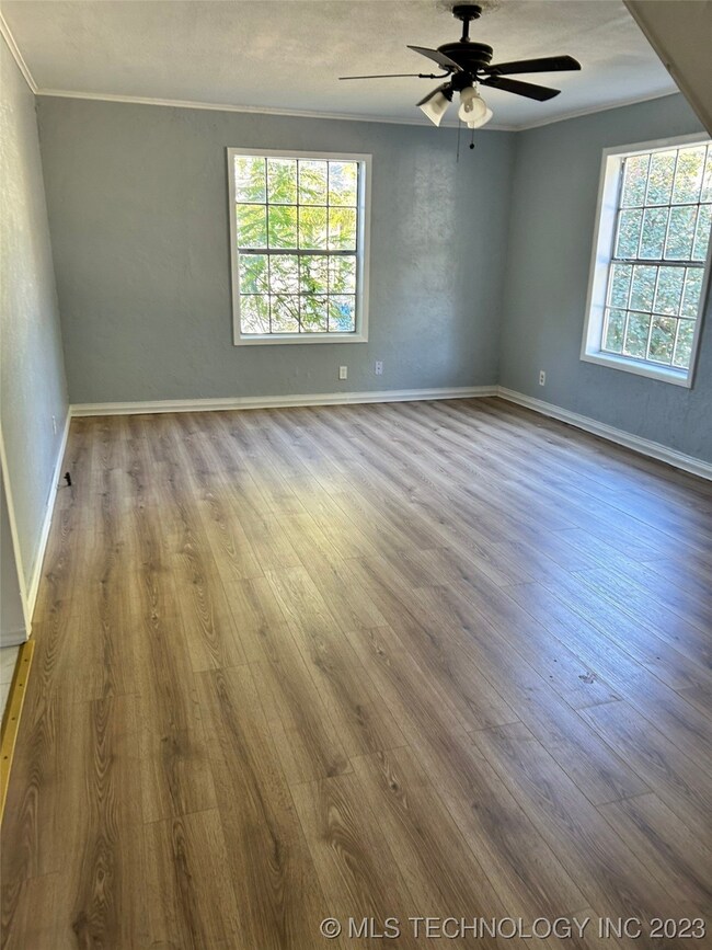 325 W 14th St, Ada, OK 74820 - photo 2