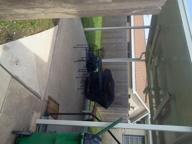 ENJOY YOUR COVERED PATIO - RAIN OR SUN