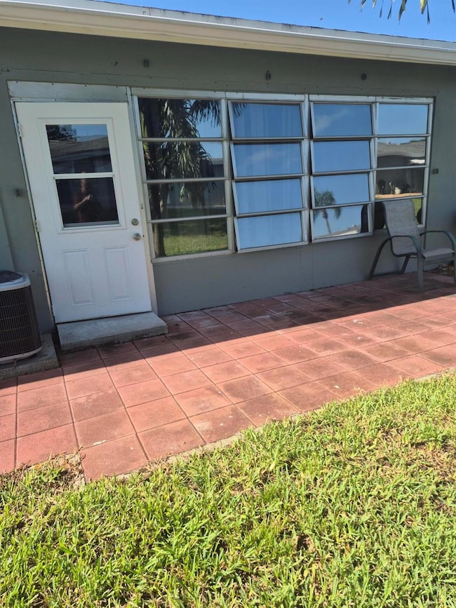 737 B N High Point Blvd, Delray Beach, FL 33445 - photo 2