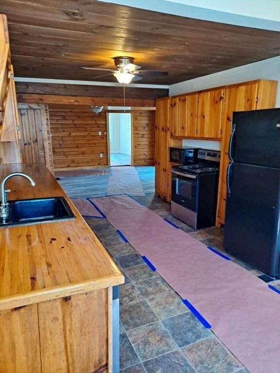 157 W Main St, Orange, MA 01364 - photo 7