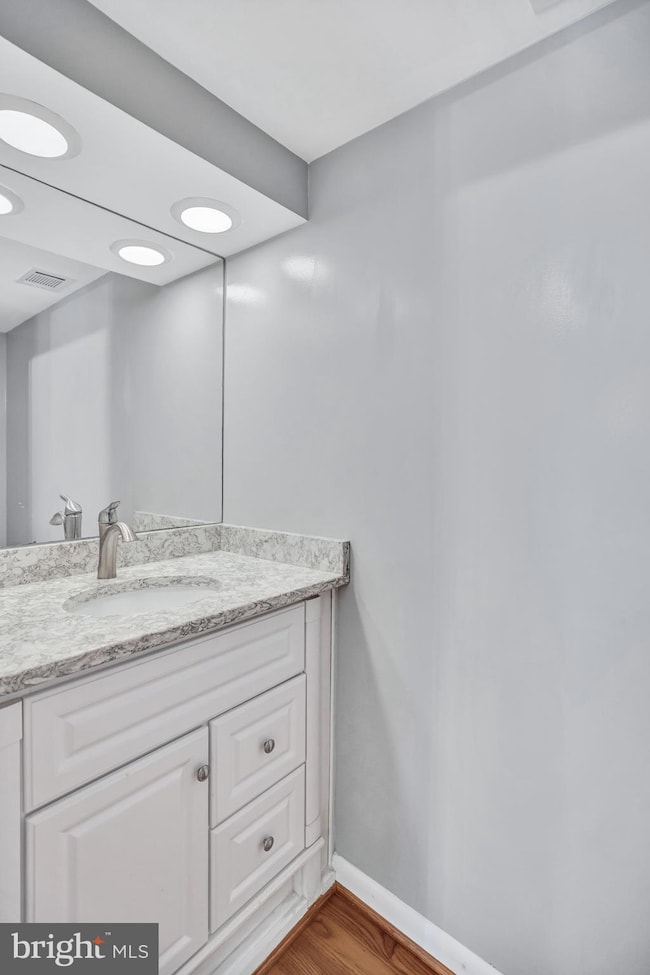 1840 Golf View Ct, Reston, VA 20190 - photo 3