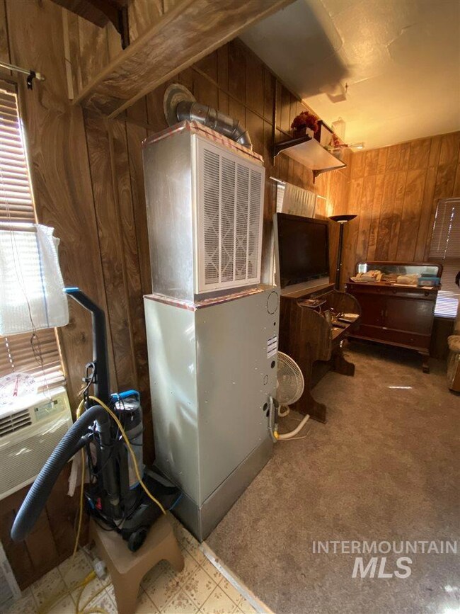 1651 Oakley Ave, Burley, ID 83318 - photo 5