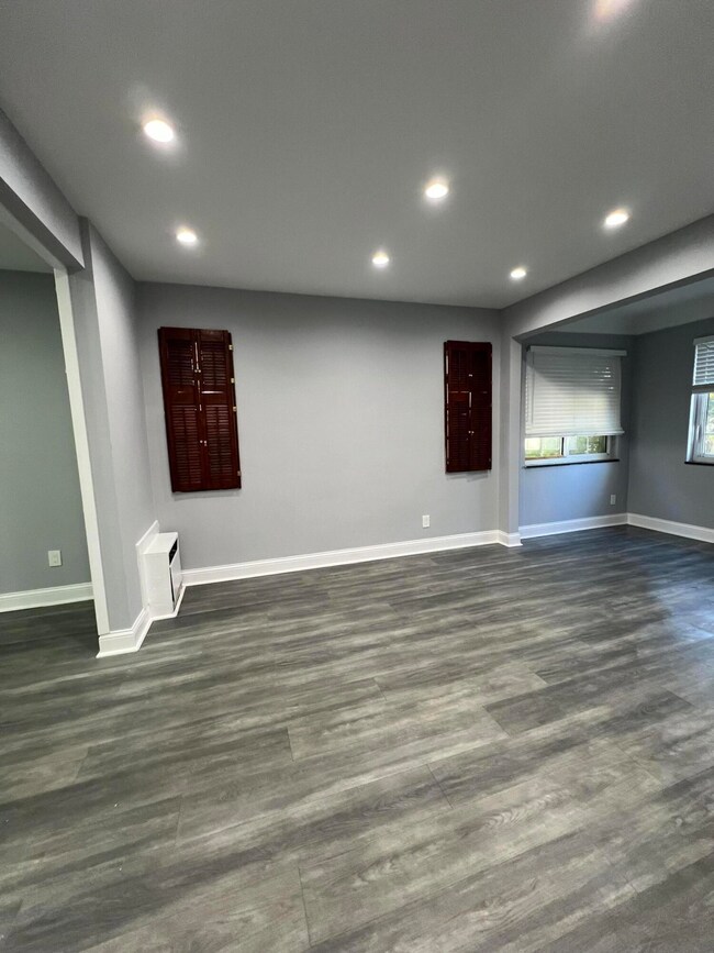 18971 Santa Rosa Dr, Detroit, MI 48221 - photo 7