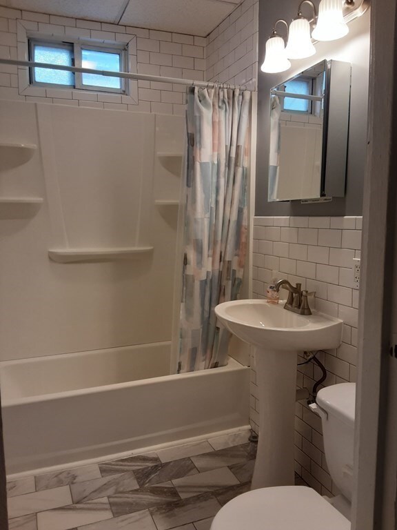 43 Sumner St unit 4, Revere, MA 02151 - photo 2