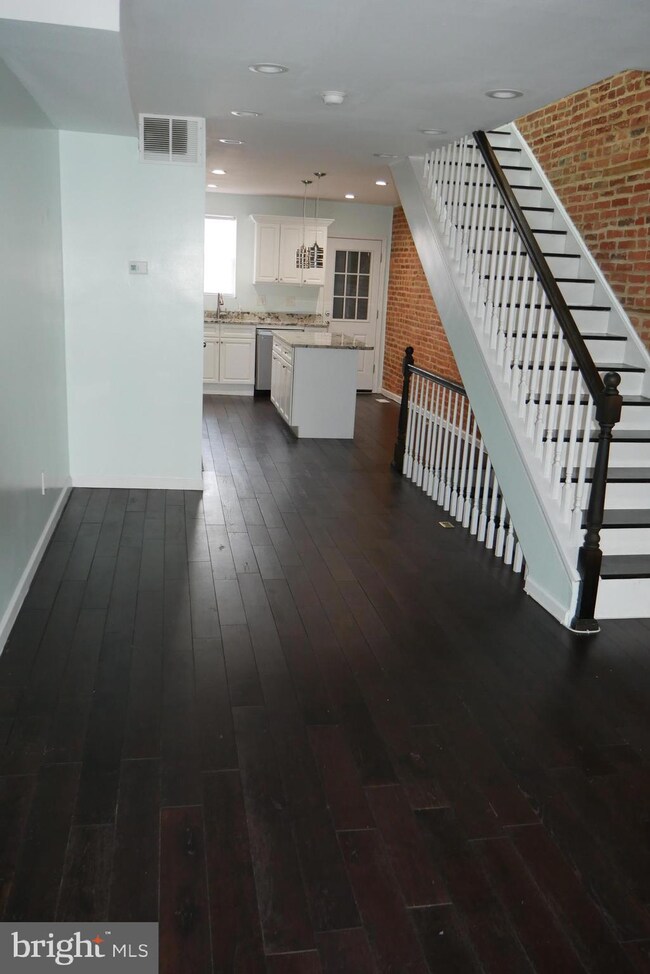 769 W Cross St, Baltimore, MD 21230 - photo 3